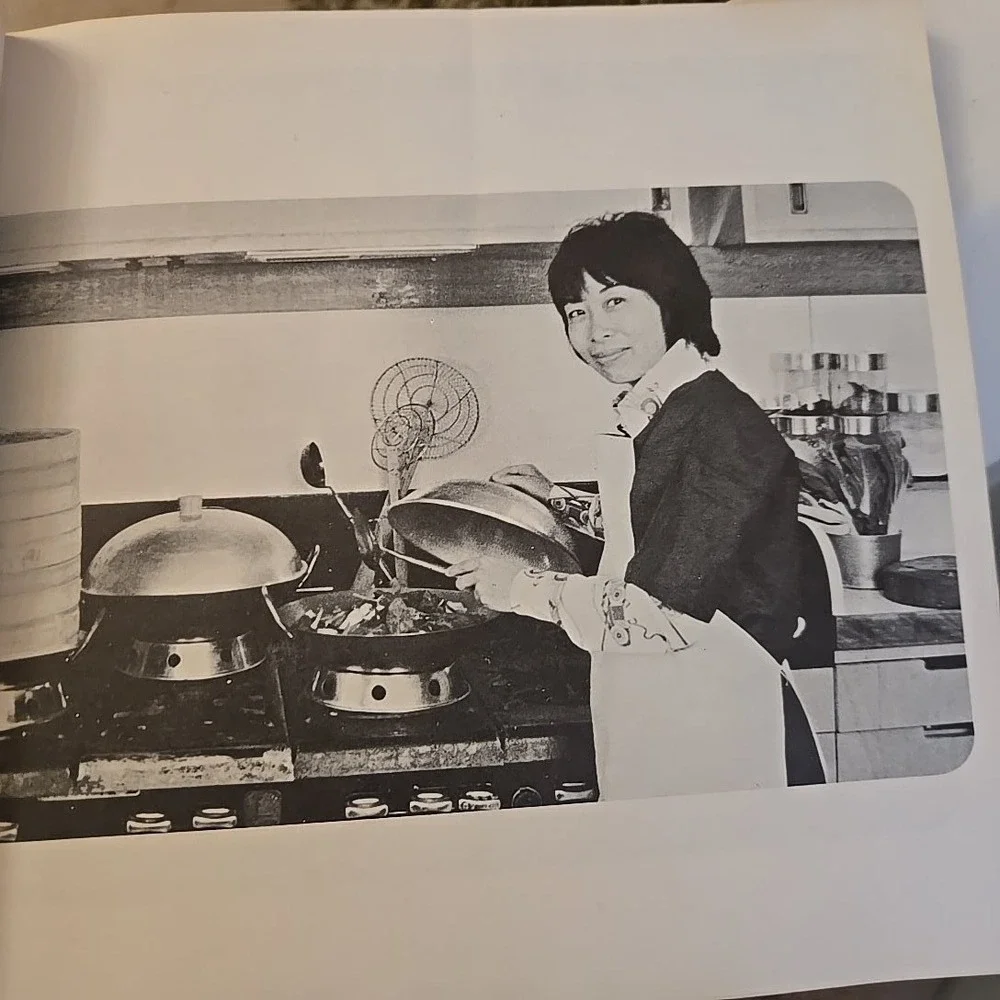 VTG 1975 Chinese Village Cookbook Rhoda Yee Verba‎ Buena Press SF Cantonese USA